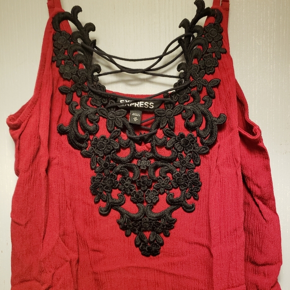 Express red cami - Picture 4 of 5